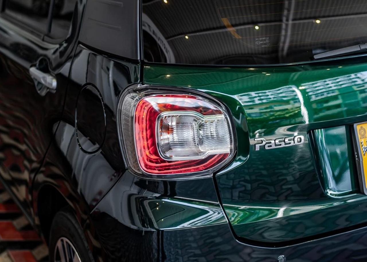 Toyota Passo Moda Highest Spec 2017