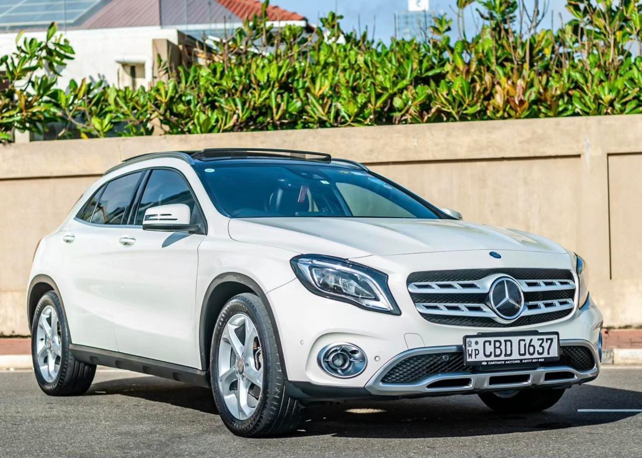 Mercedes Benz GLA 180 Highest Spec 2017
