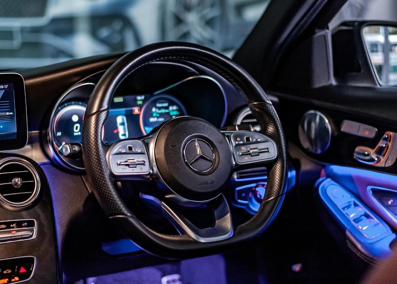 Mercedes Benz C200 AMG Line Premium Plus 2018