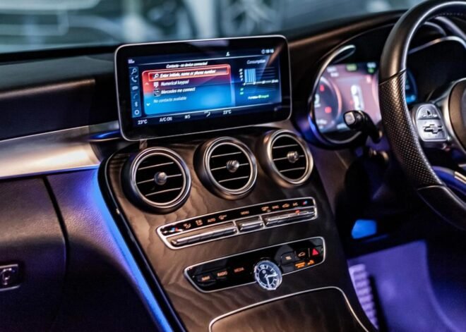 Mercedes Benz C200 AMG Line Premium Plus 2018