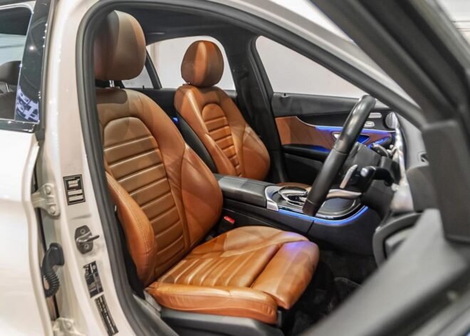 Mercedes Benz C200 AMG Line Premium Plus 2018