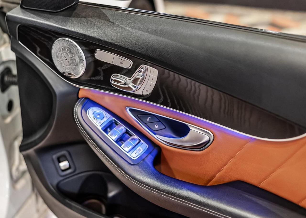 Mercedes Benz C200 AMG Line Premium Plus 2018