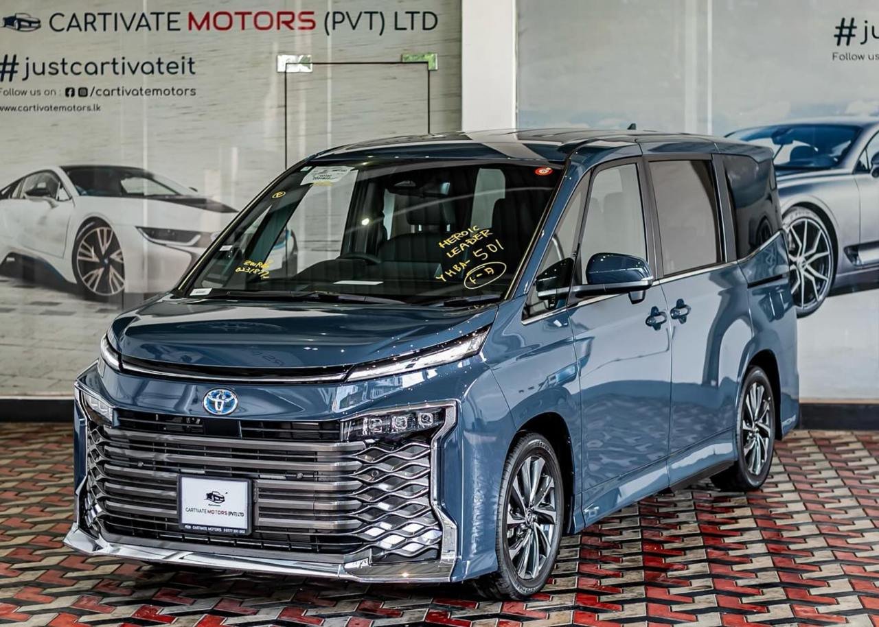 Toyota Voxy SZ Hybrid Brand New 2025