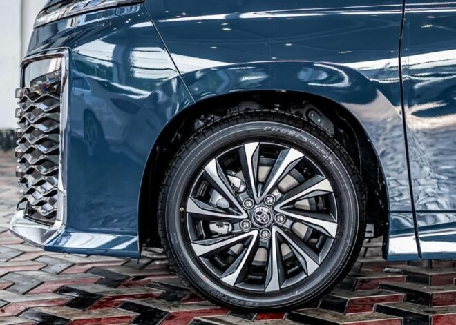 Toyota Voxy SZ Hybrid Brand New 2025