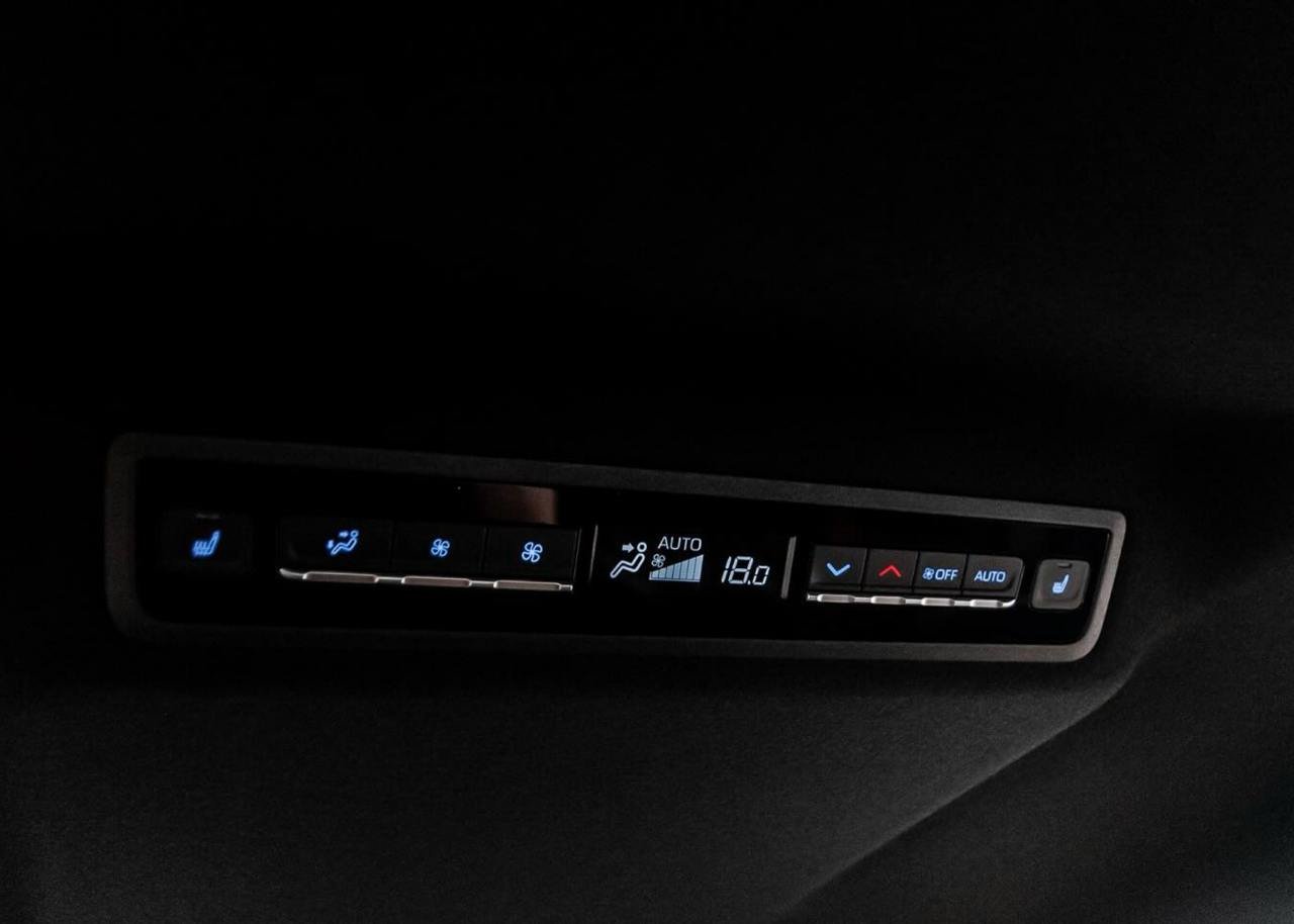 Toyota Voxy SZ Hybrid Brand New 2025