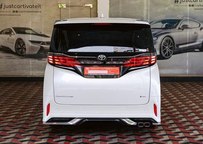 Toyota Alphard Executive Lounge 2024
