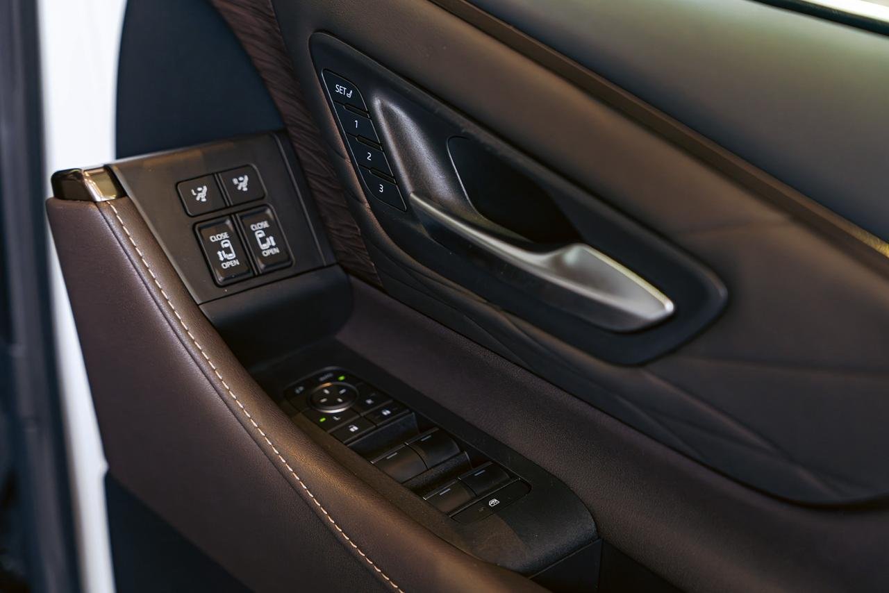 Toyota Alphard Executive Lounge 2024