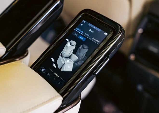 Toyota Alphard Executive Lounge 2024