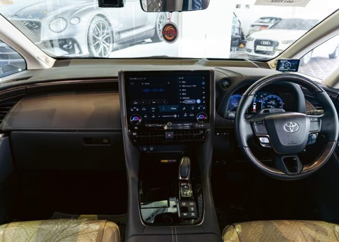 Toyota Alphard Executive Lounge 2024