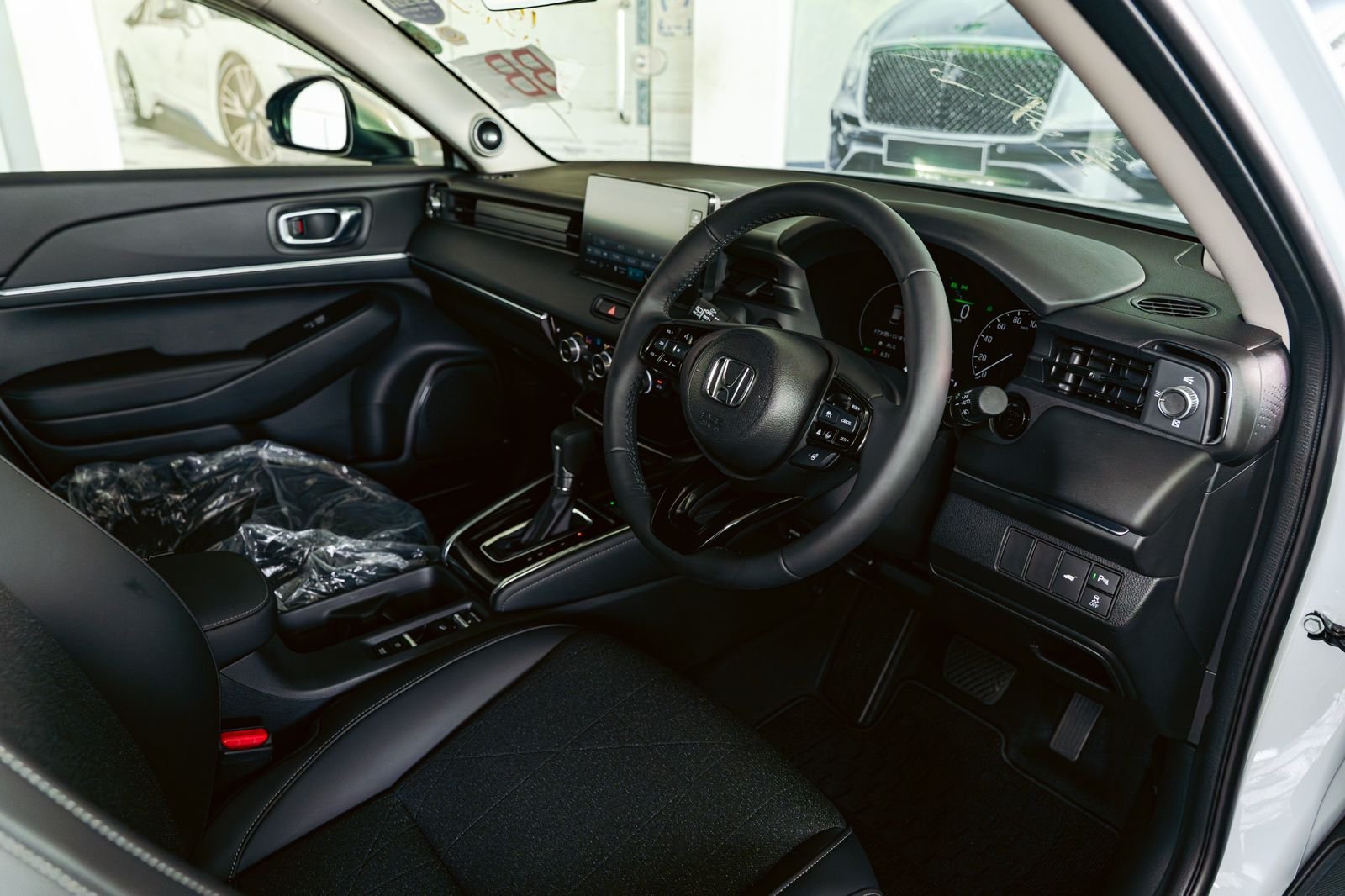 Honda Vezel Z Premium Brand New 2025