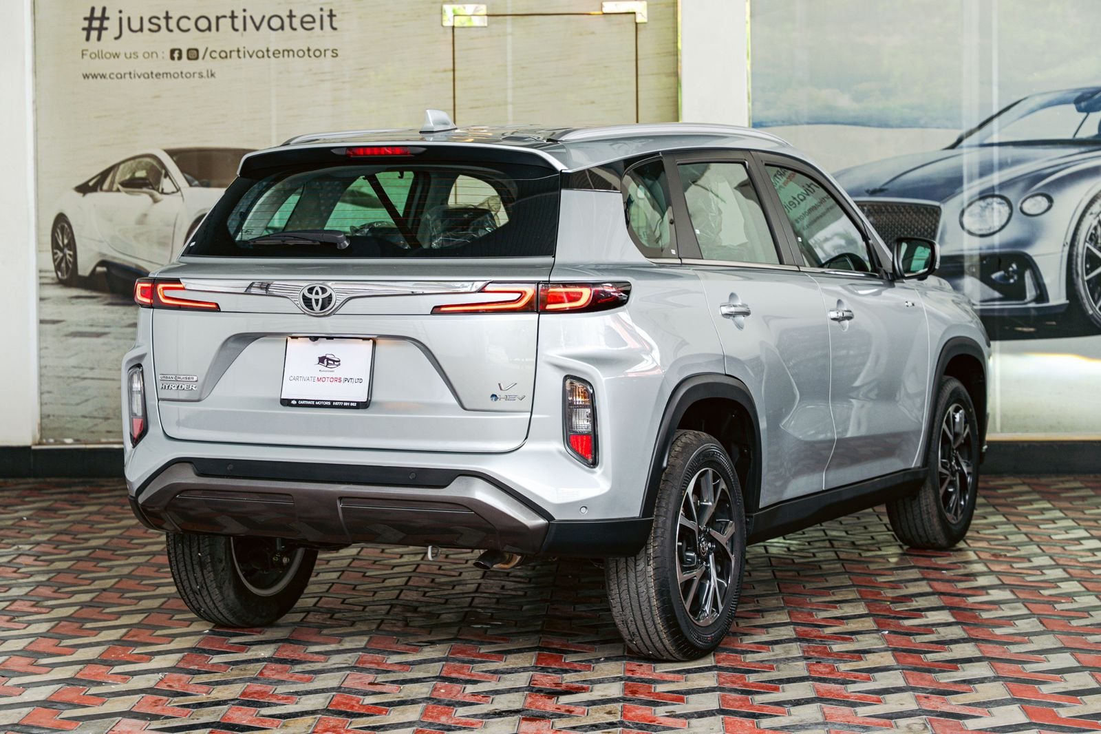 Toyota Urban Cruiser Hyryder V Brand New 2025 Silver