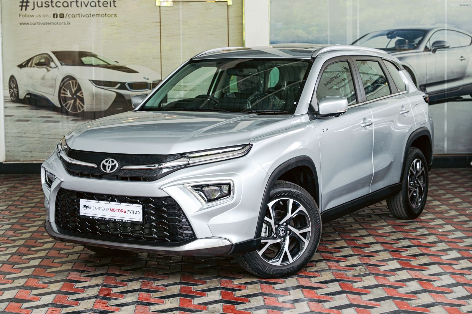 Toyota Urban Cruiser Hyryder V Brand New 2025 Silver