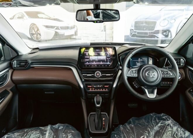 Toyota Urban Cruiser Hyryder V Brand New 2025 White