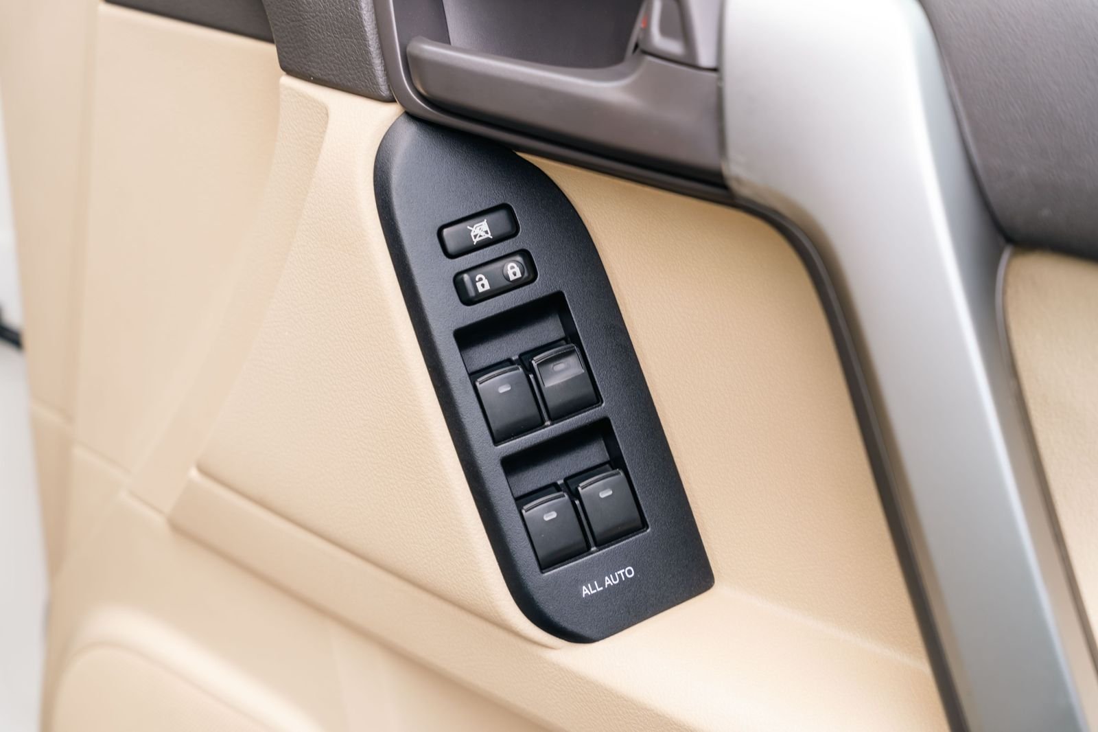 Toyota Land Cruiser Prado TX Diesel 2015