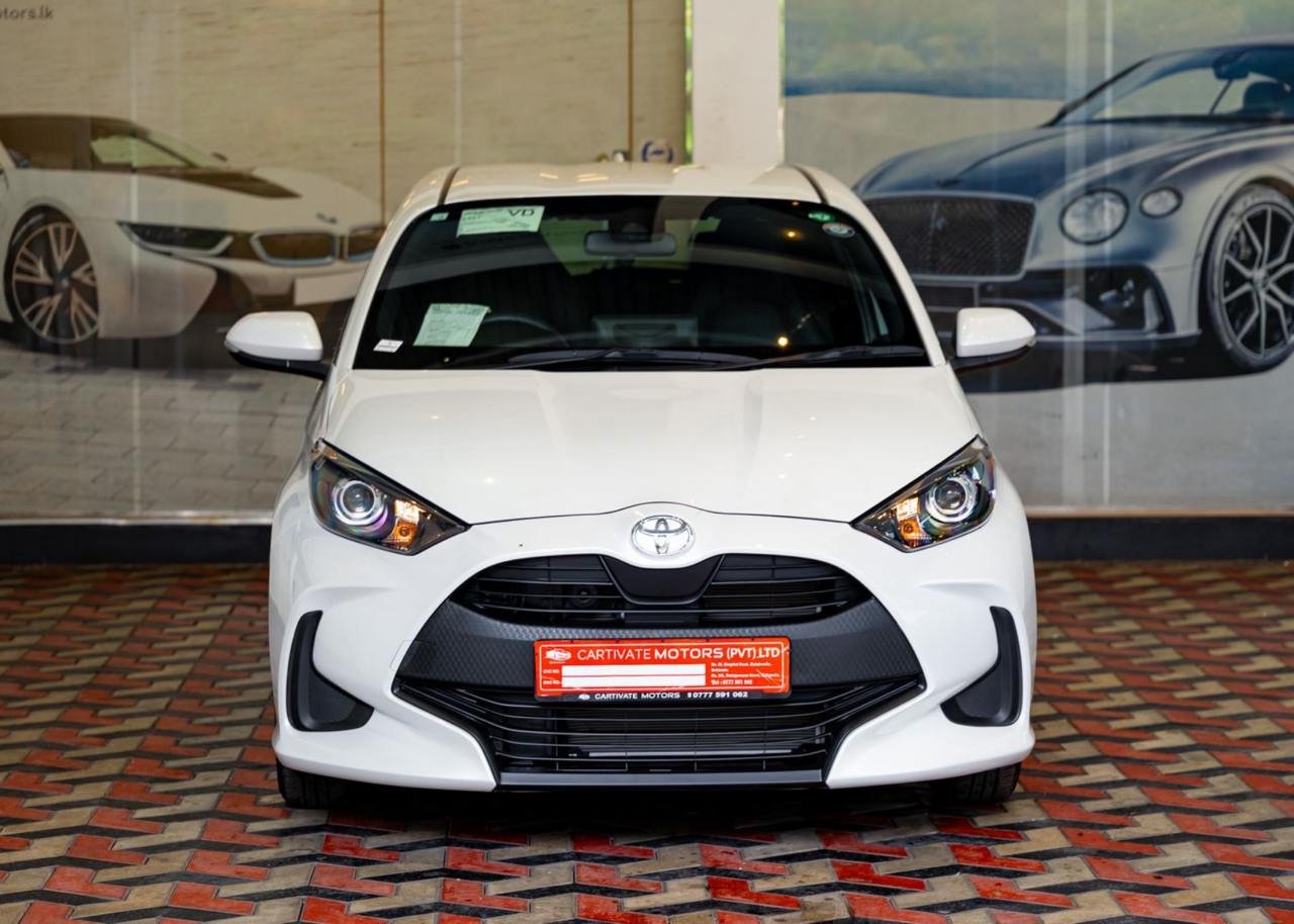 Toyota Yaris X Grade 2023 White