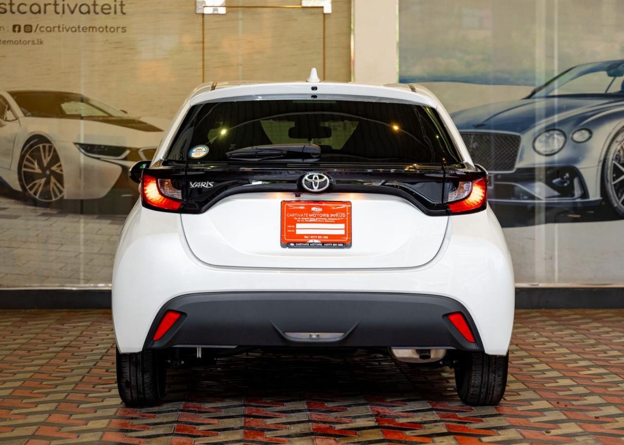 Toyota Yaris X Grade 2023 White