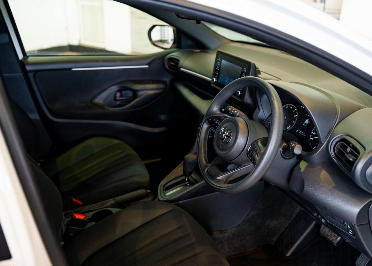 Toyota Yaris X Grade 2023 White