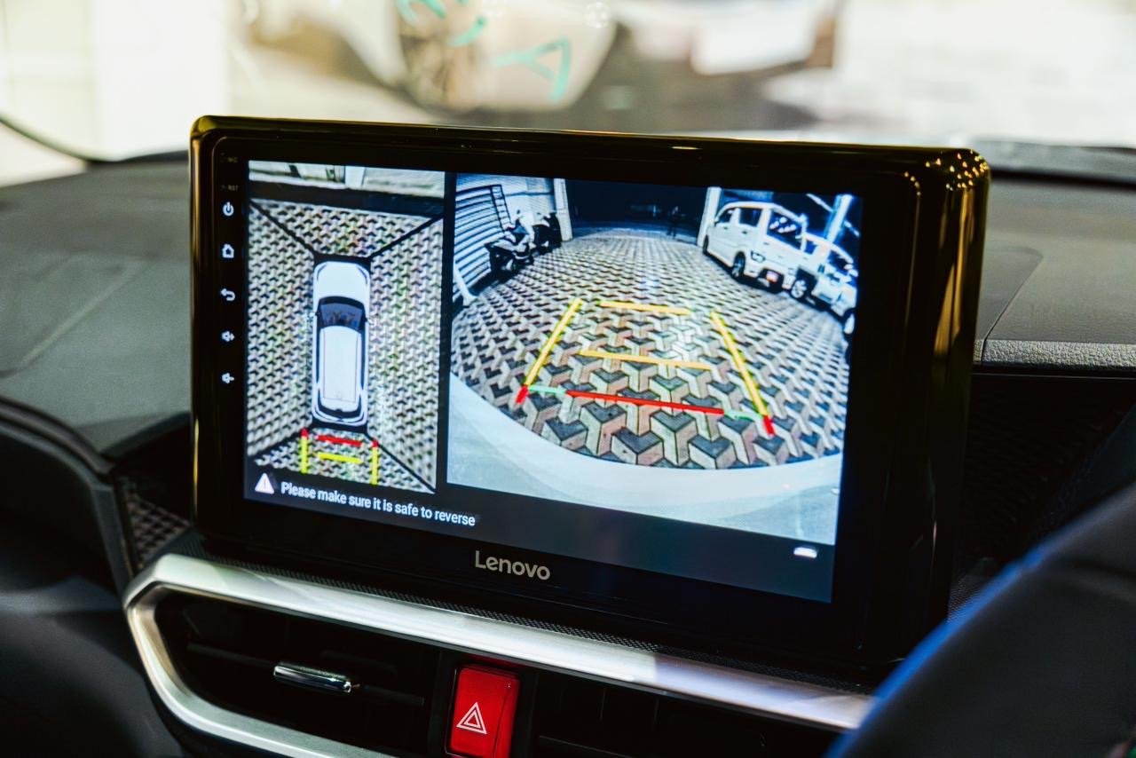 Toyota Roomy Custom GT Turbo 2023