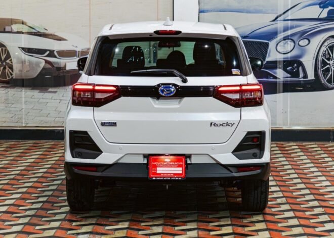 Daihatsu Rocky Premium G Hybrid 2025