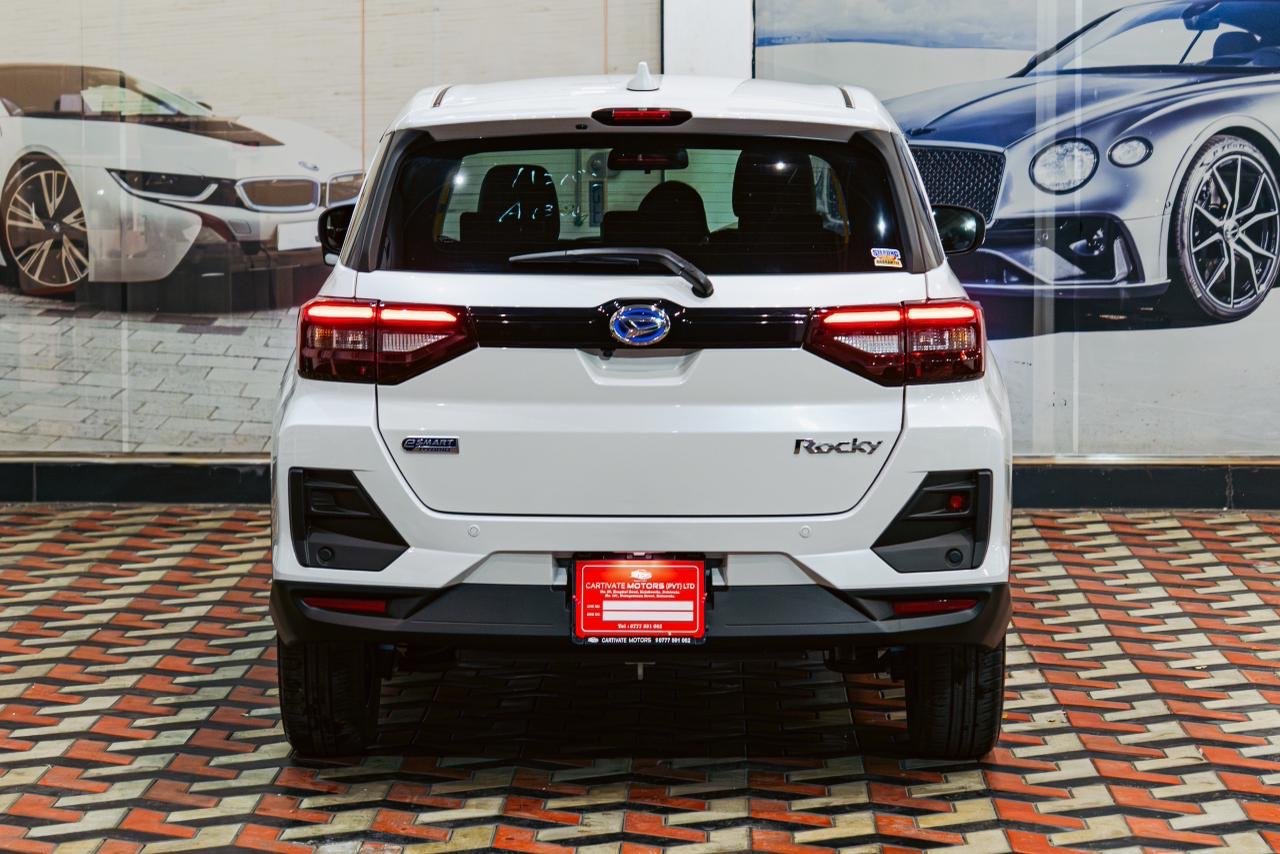 Daihatsu Rocky Premium G Hybrid 2025