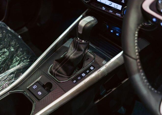 Daihatsu Rocky Premium G Hybrid 2025