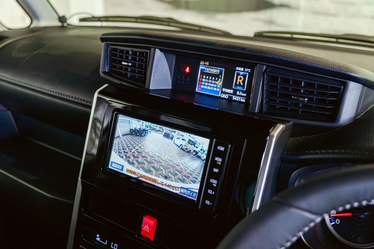 Toyota Roomy Custom GT Turbo 2023