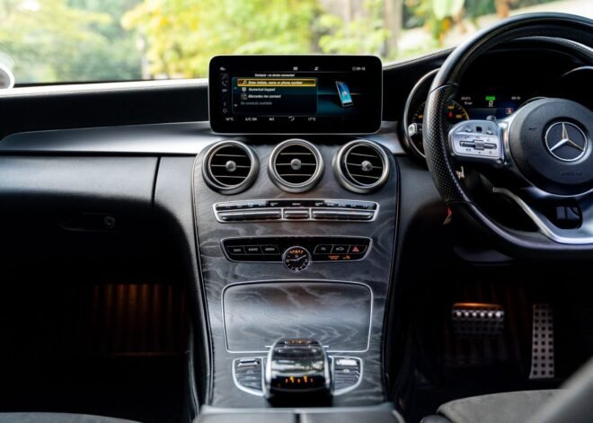 Mercedes Benz C200 AMG Line Dimo 2019