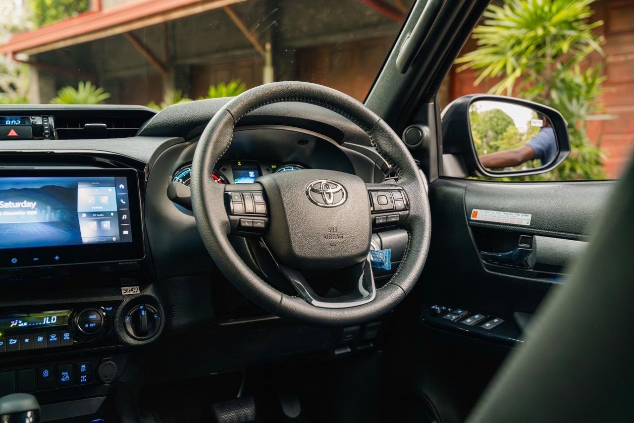 Toyota Hilux Rocco 2.8L Brand New 2025 Black