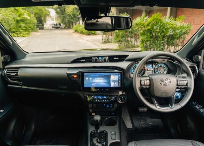 Toyota Hilux Rocco 2.8L Brand New 2025 Black