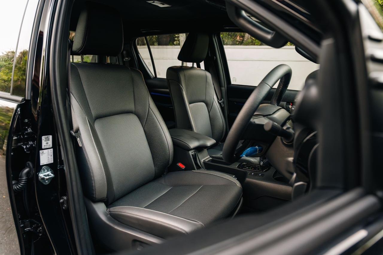 Toyota Hilux Rocco 2.8L Brand New 2025 Black