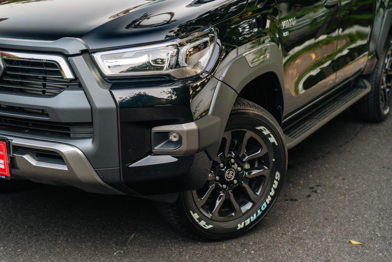 Toyota Hilux Rocco 2.8L Brand New 2025 Black