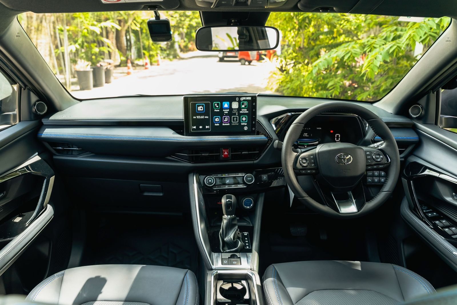 Toyota Yaris Cross Premium Luxury 2025