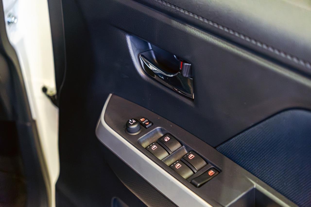 Toyota Roomy Custom GT Turbo 2023