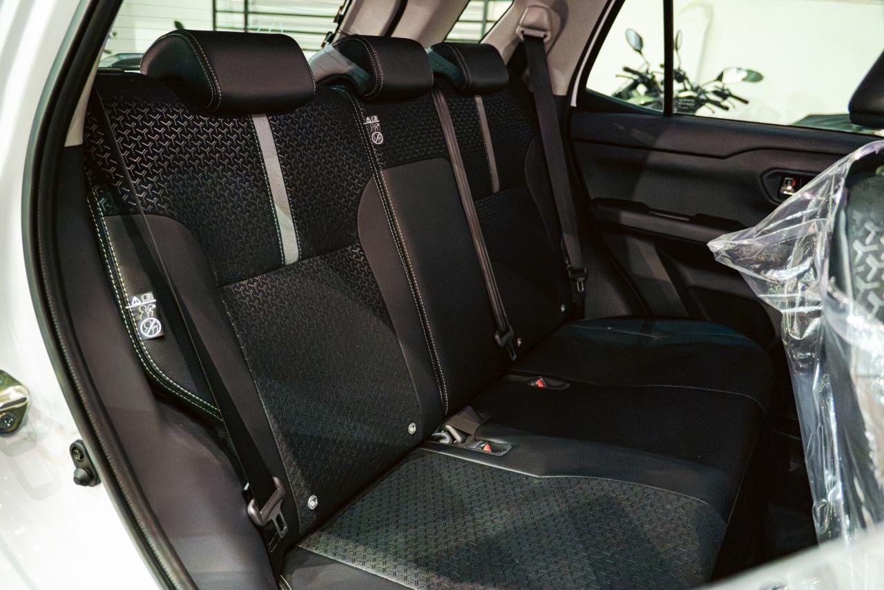 Daihatsu Rocky Premium G Hybrid 2025