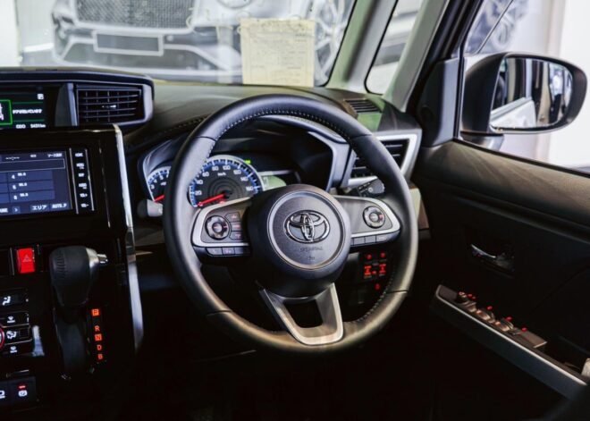 Toyota Roomy Custom GT Turbo 2023