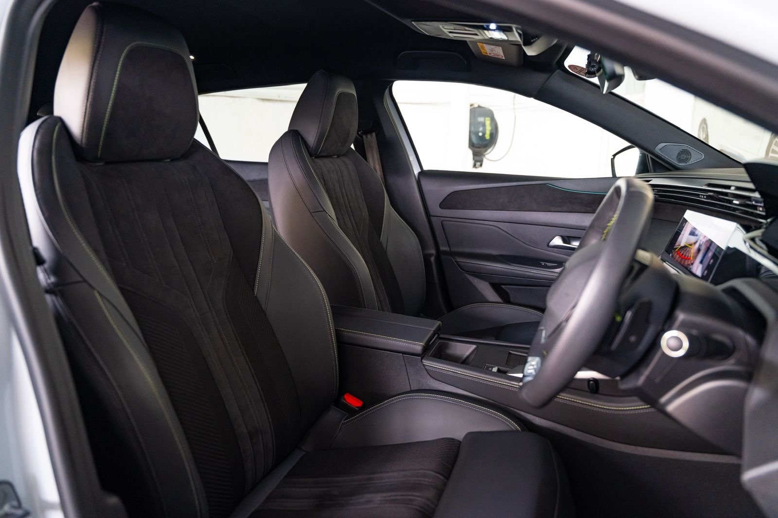 Peugeot 408 GT Line Fastback 2023 White