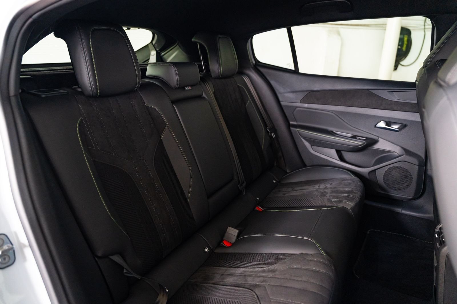 Peugeot 408 GT Line Fastback 2023 White