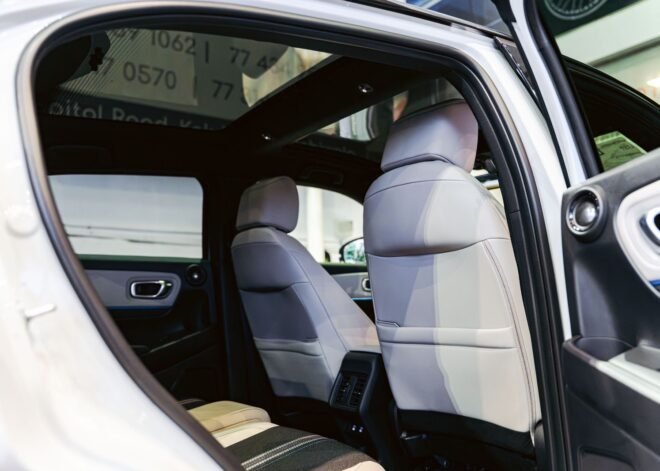 Honda Vezel Z Play Moonroof 2025