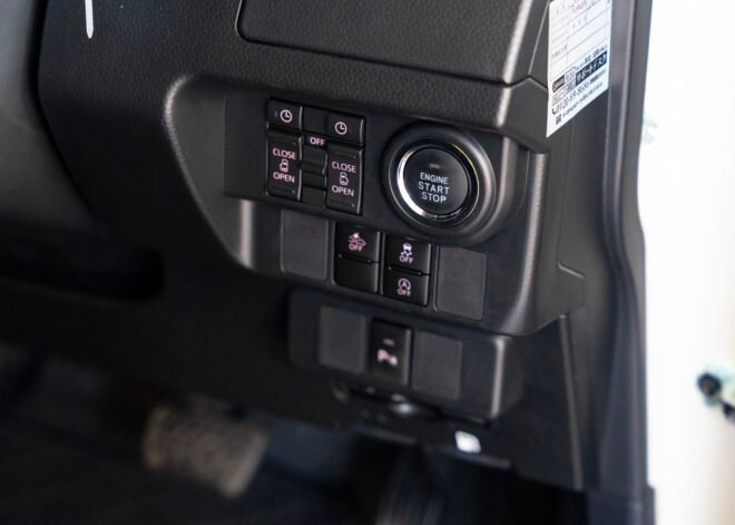 Toyota Roomy Custom G 2024