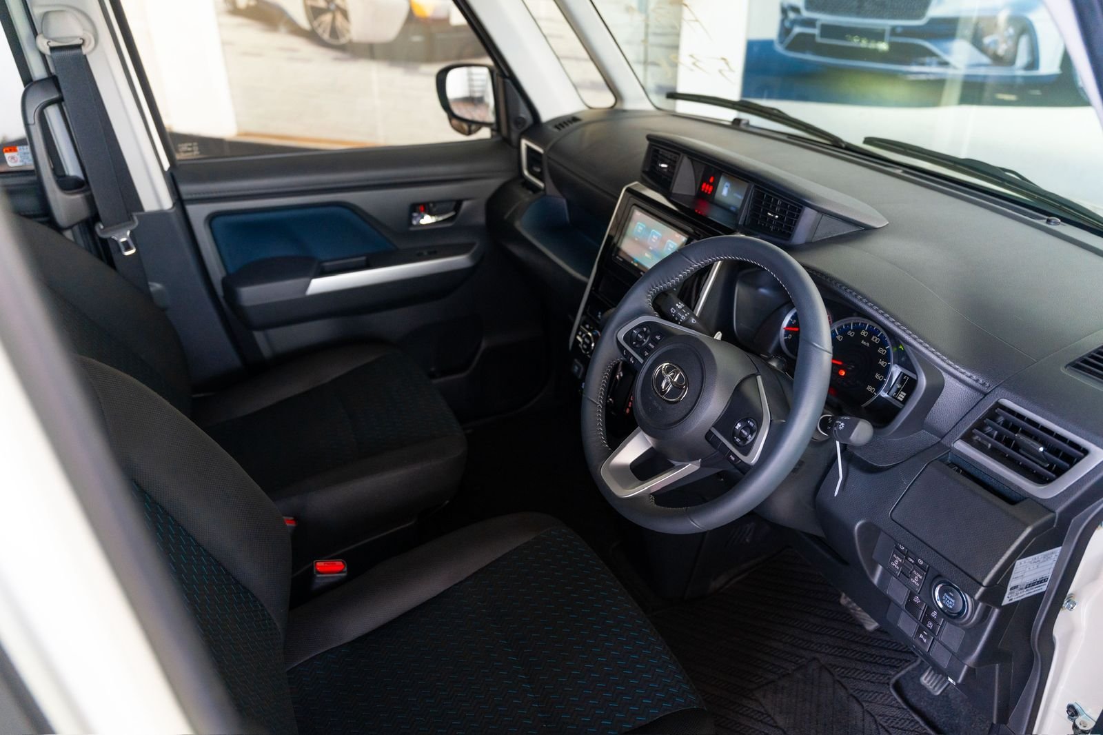 Toyota Roomy Custom G 2024