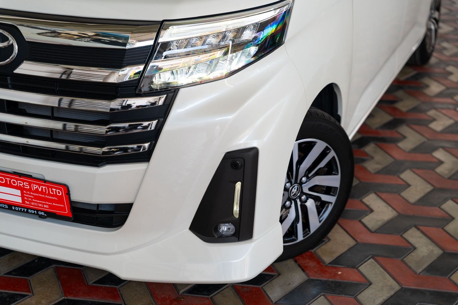 Toyota Roomy Custom G 2024