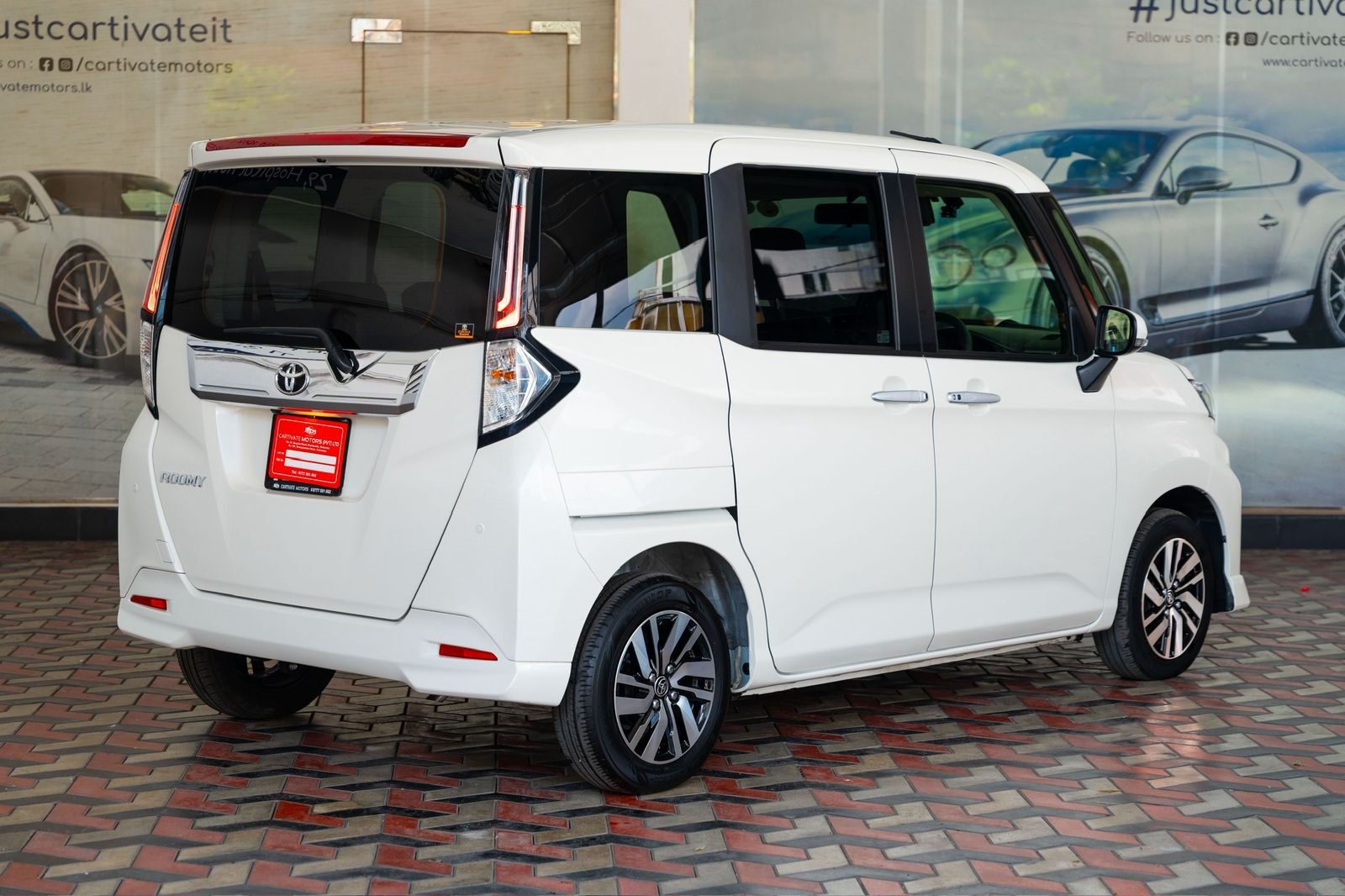 Toyota Roomy Custom G 2024