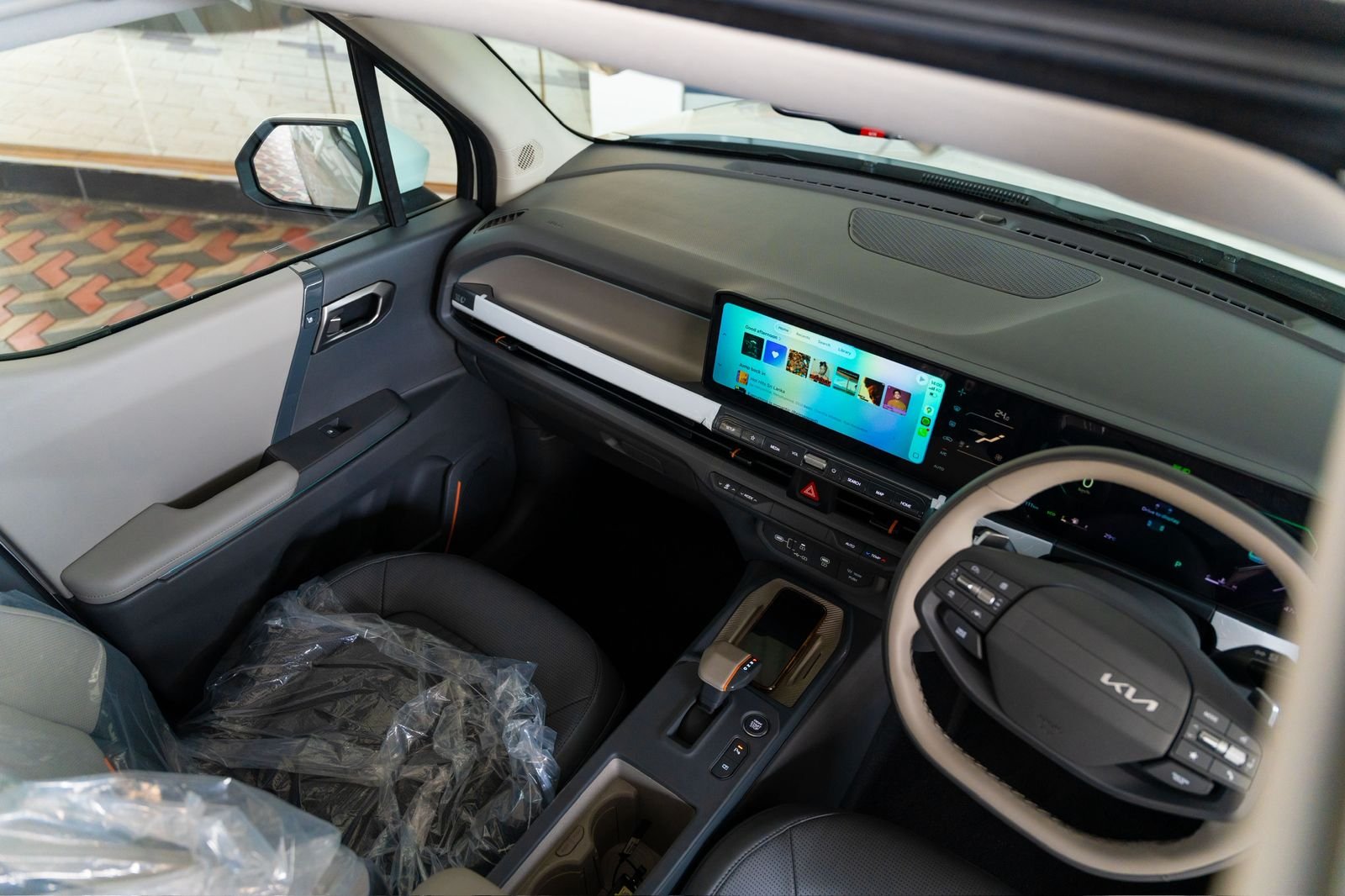 Kia Syros HTX Plus 2025