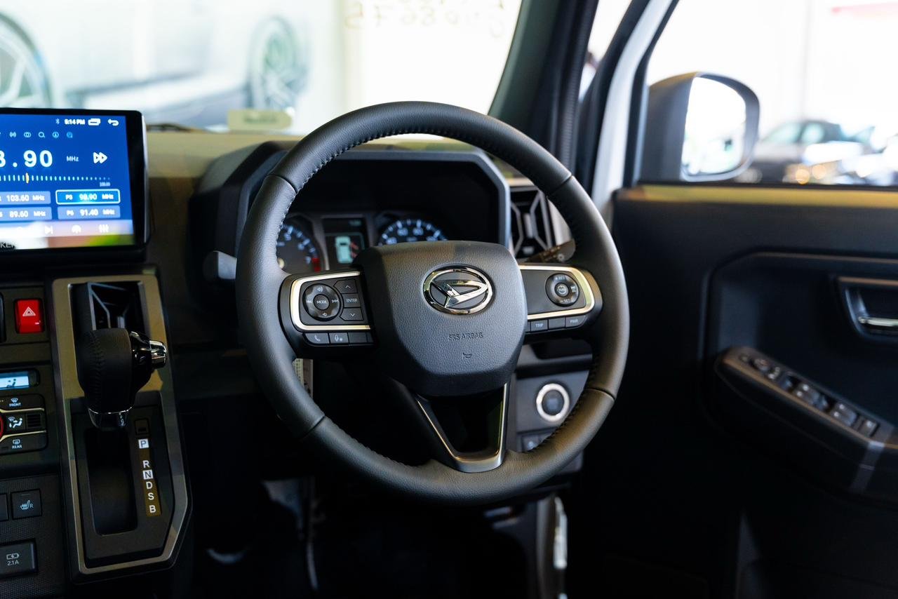 Daihatsu Taft GDark Chrome Venture 2025