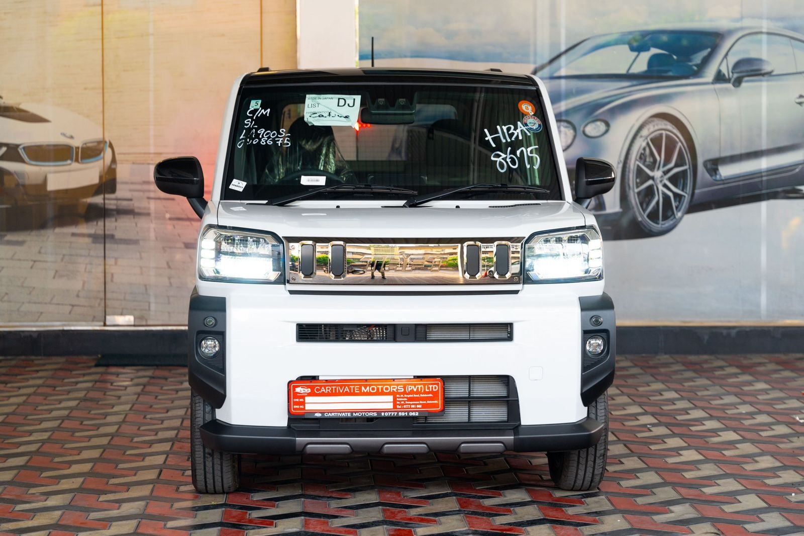 Daihatsu Taft GDark Chrome Venture 2025