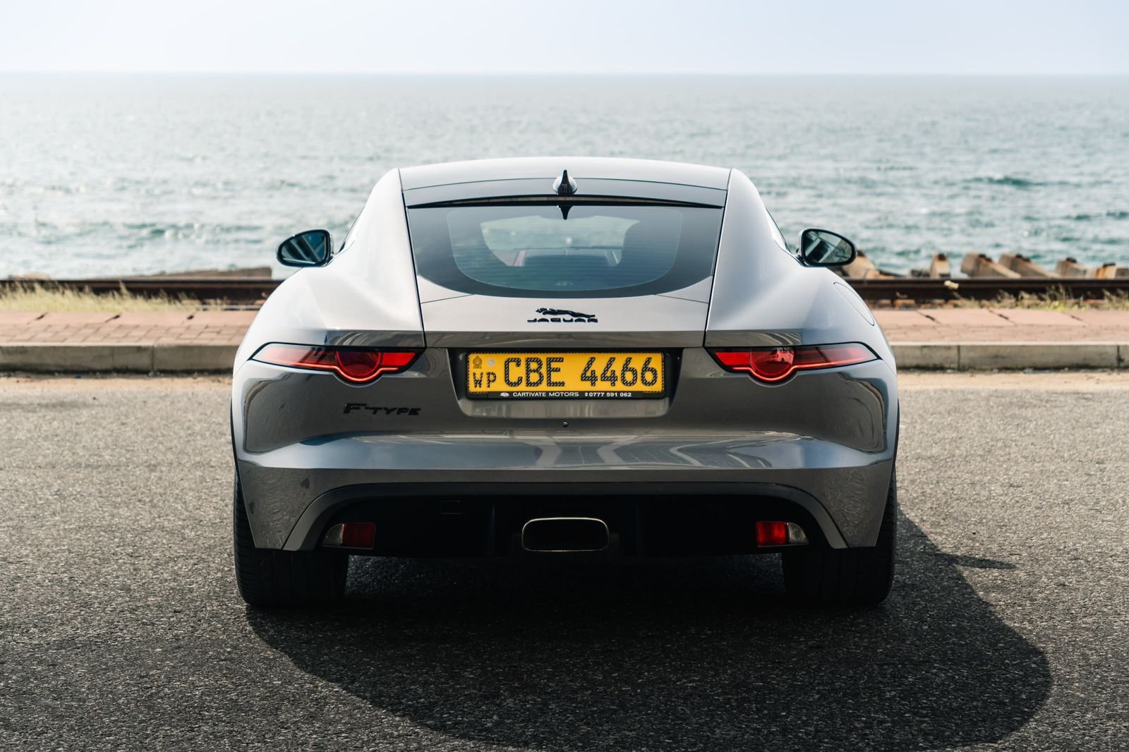 Jaguar F-Type P300 2018
