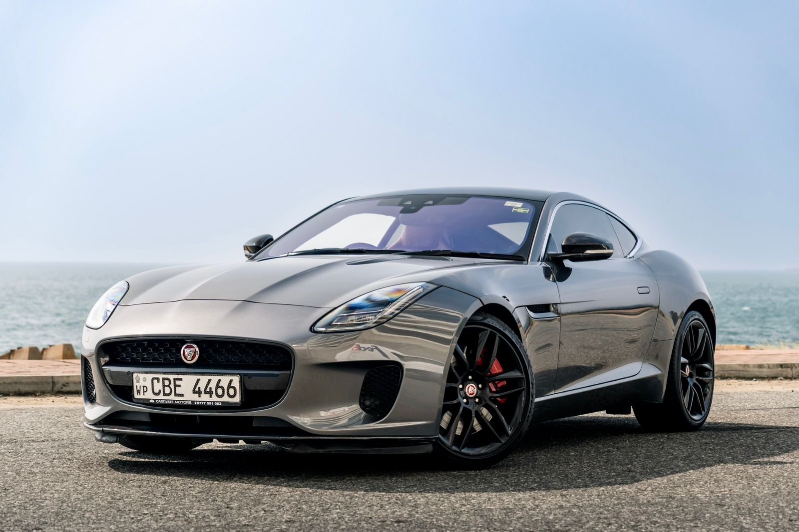 Jaguar F-Type P300 2018