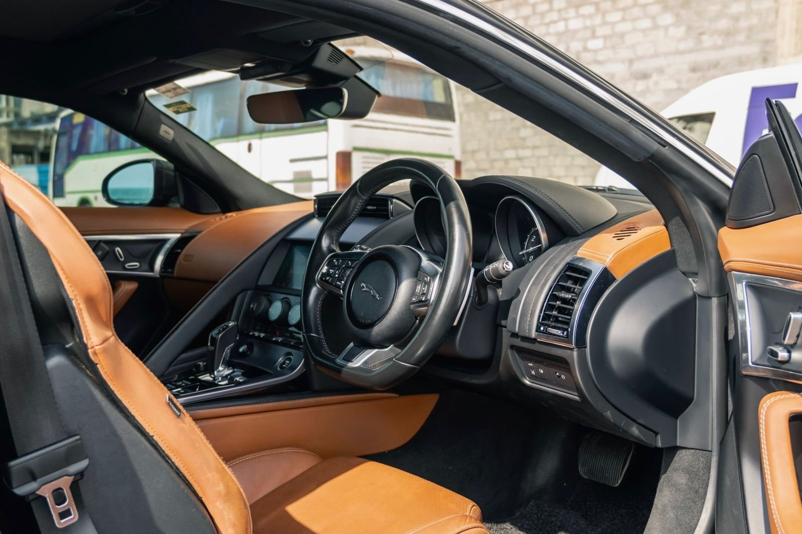 Jaguar F-Type P300 2018