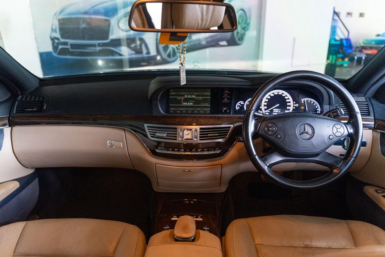 Mercedes Benz S300 Long Wheel Base 2011