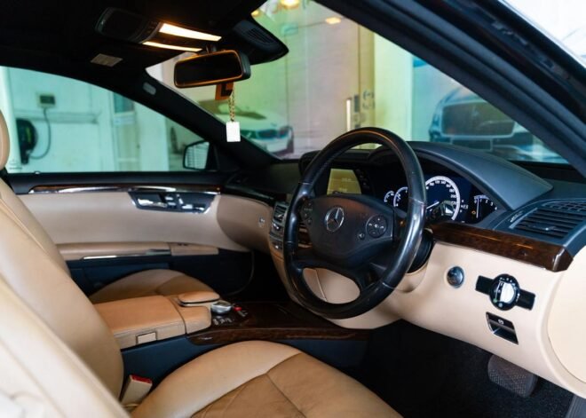 Mercedes Benz S300 Long Wheel Base 2011
